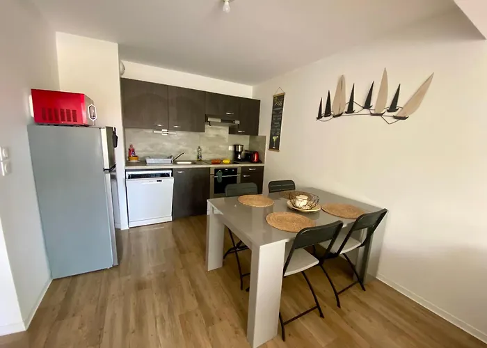 Neuf, & Centre-ville A Pied Lacanau